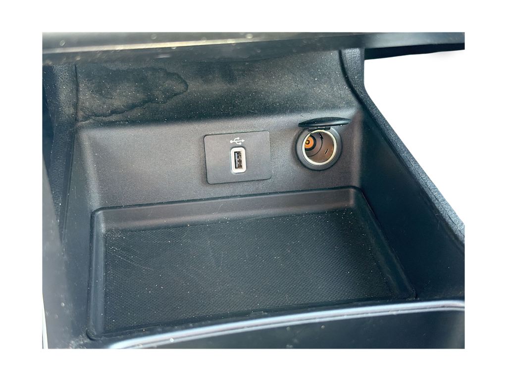 Thumbnail: 2017 Ford Fusion - 30