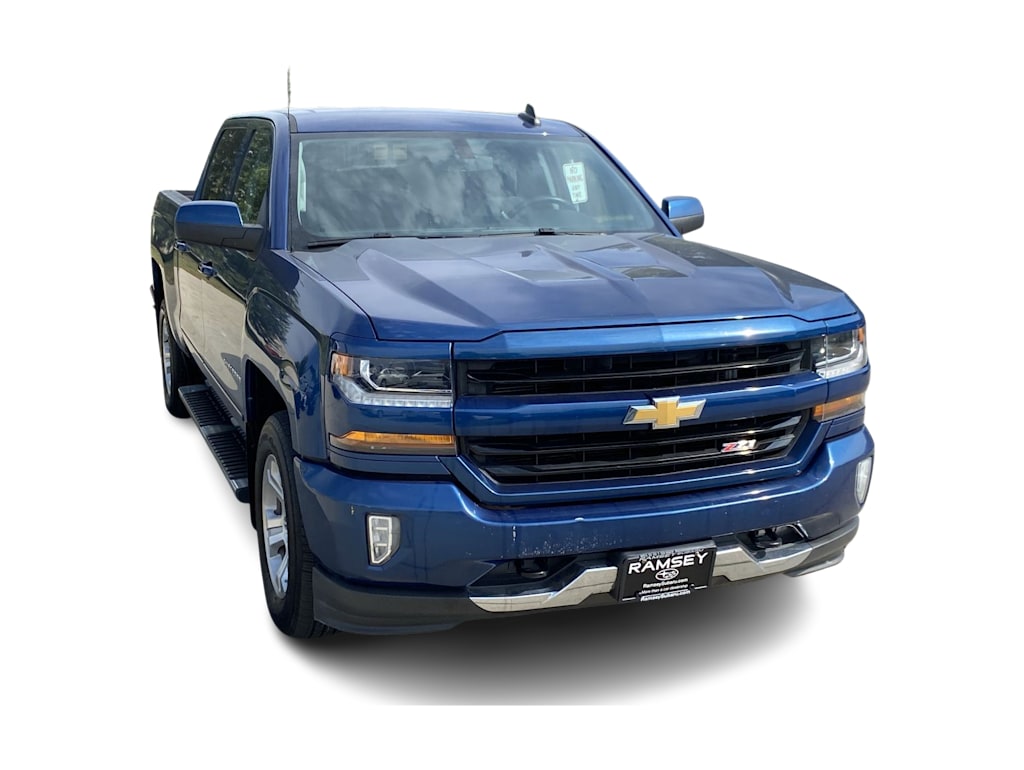 Thumbnail: 2017 Chevrolet Silverado 1500 - 22
