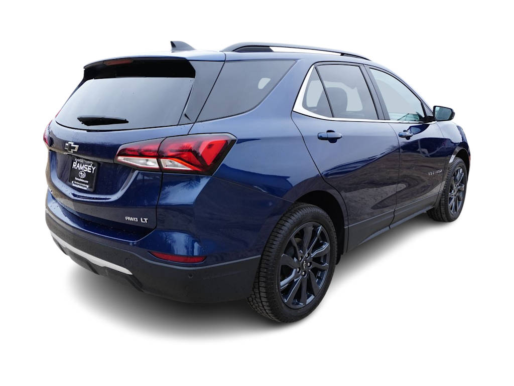 Thumbnail: 2022 Chevrolet Equinox - 18