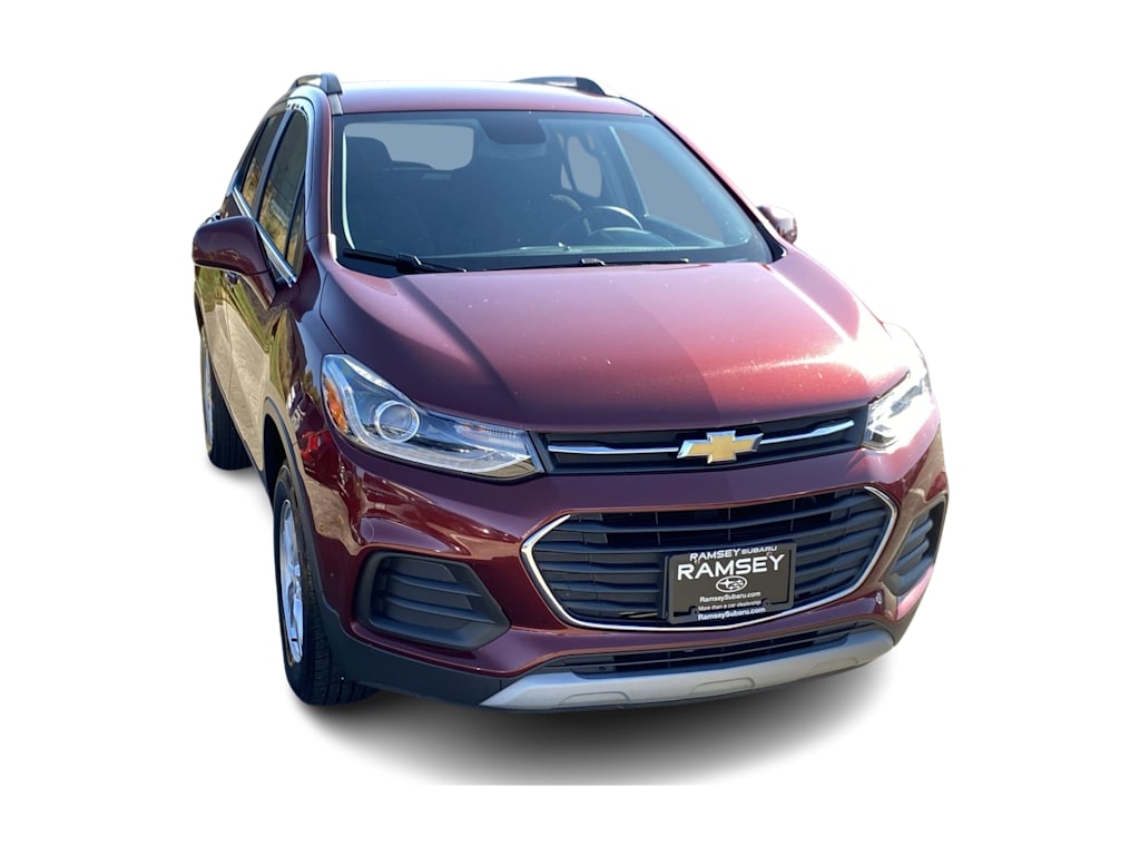 Thumbnail: 2017 Chevrolet Trax - 5