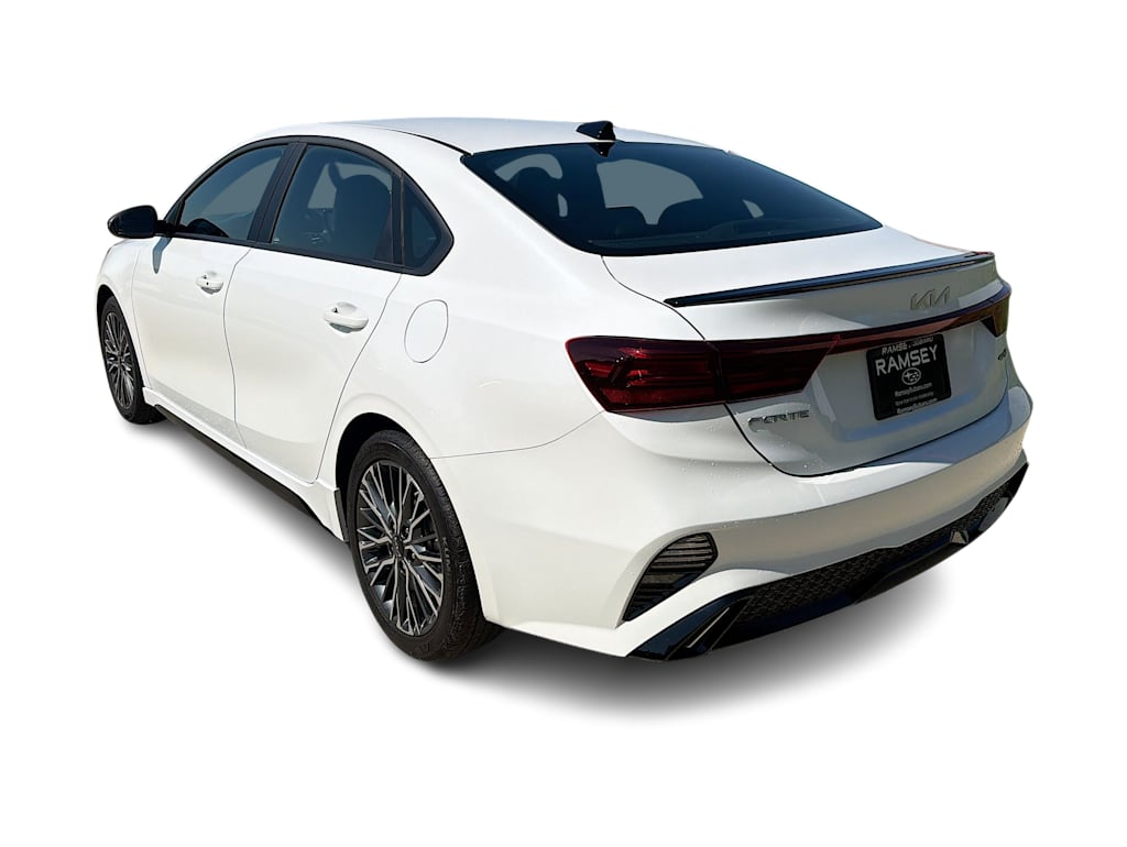 Thumbnail: 2024 Kia Forte - 4