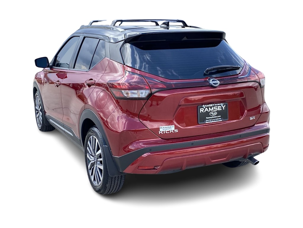 2024 Nissan Kicks SR 3