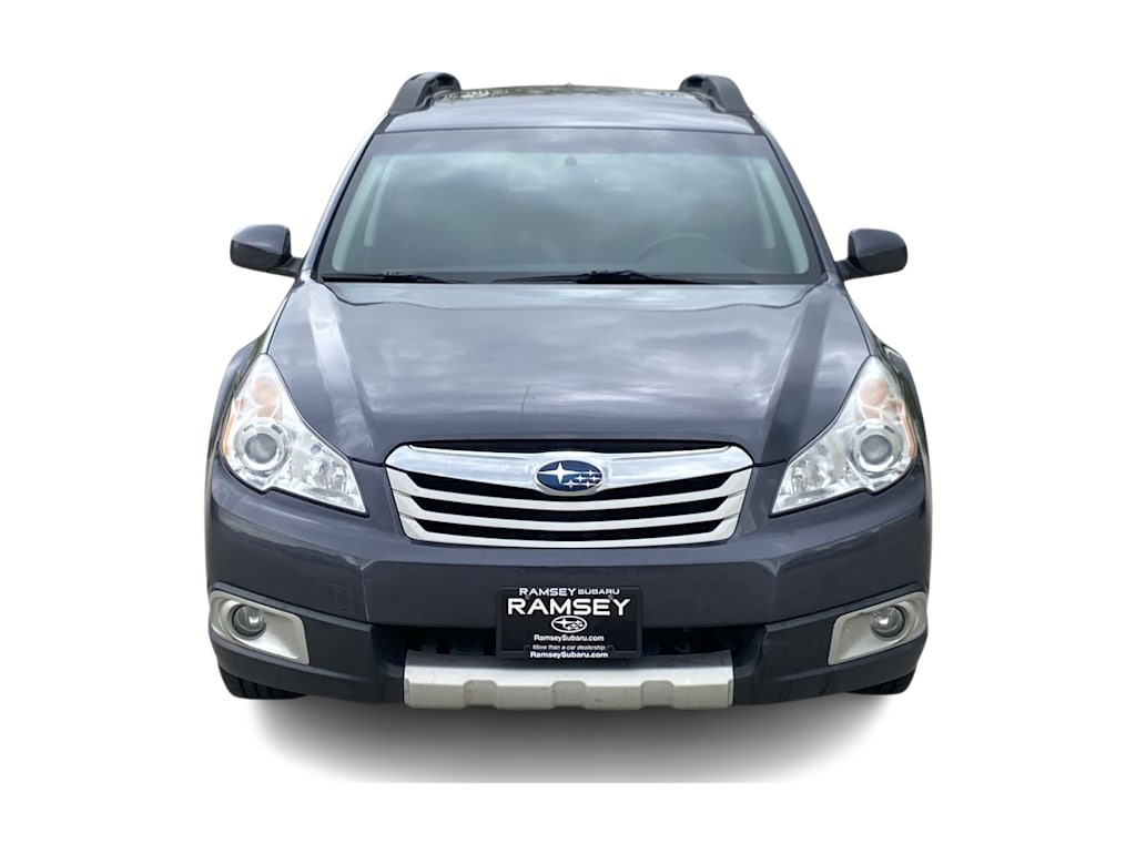 2011 Subaru Outback Limited 23