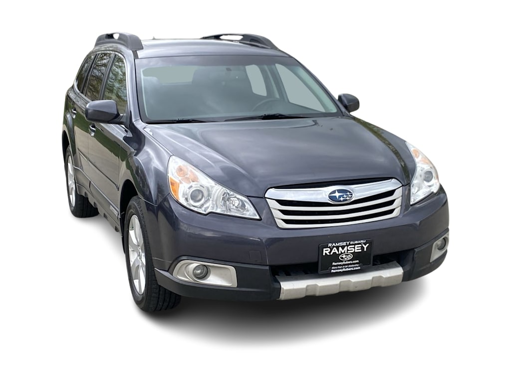 2011 Subaru Outback Limited 22