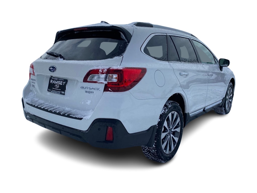 Thumbnail: 2018 Subaru Outback - 16