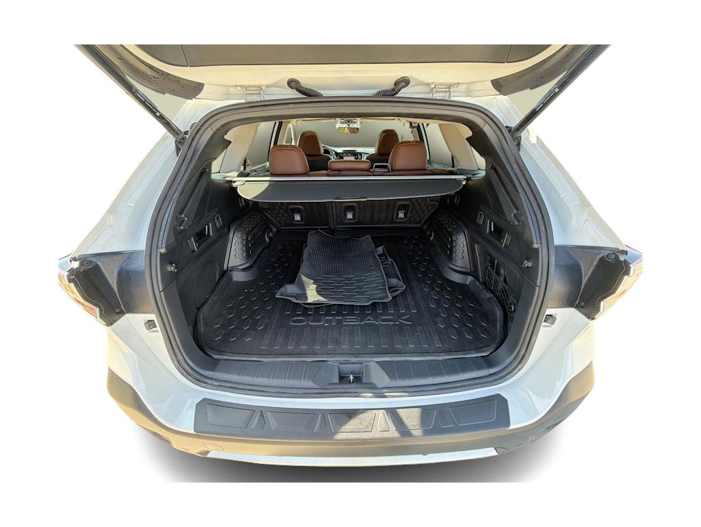 Thumbnail: 2022 Subaru Outback - 16
