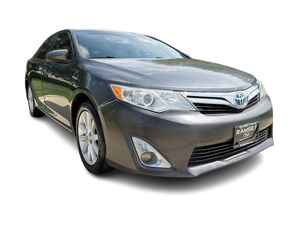 Thumbnail: 2012 Toyota Camry - 21