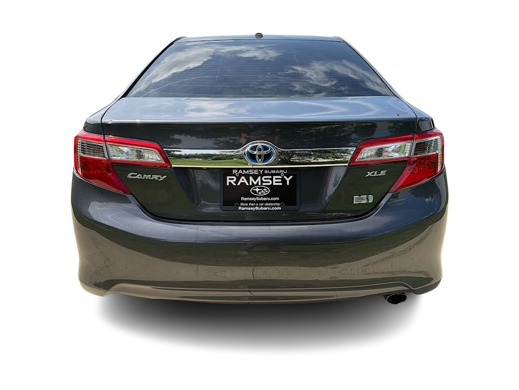 Thumbnail: 2012 Toyota Camry - 18