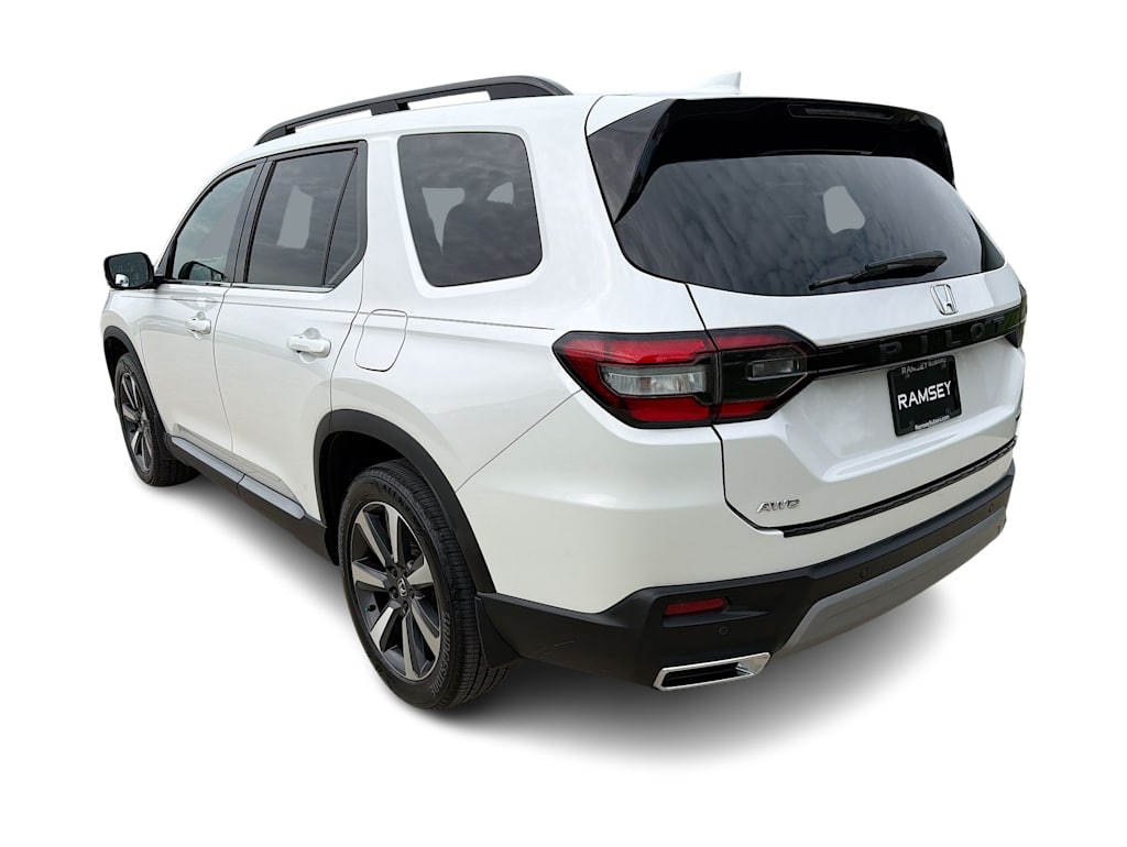 Thumbnail: 2023 Honda Pilot - 4