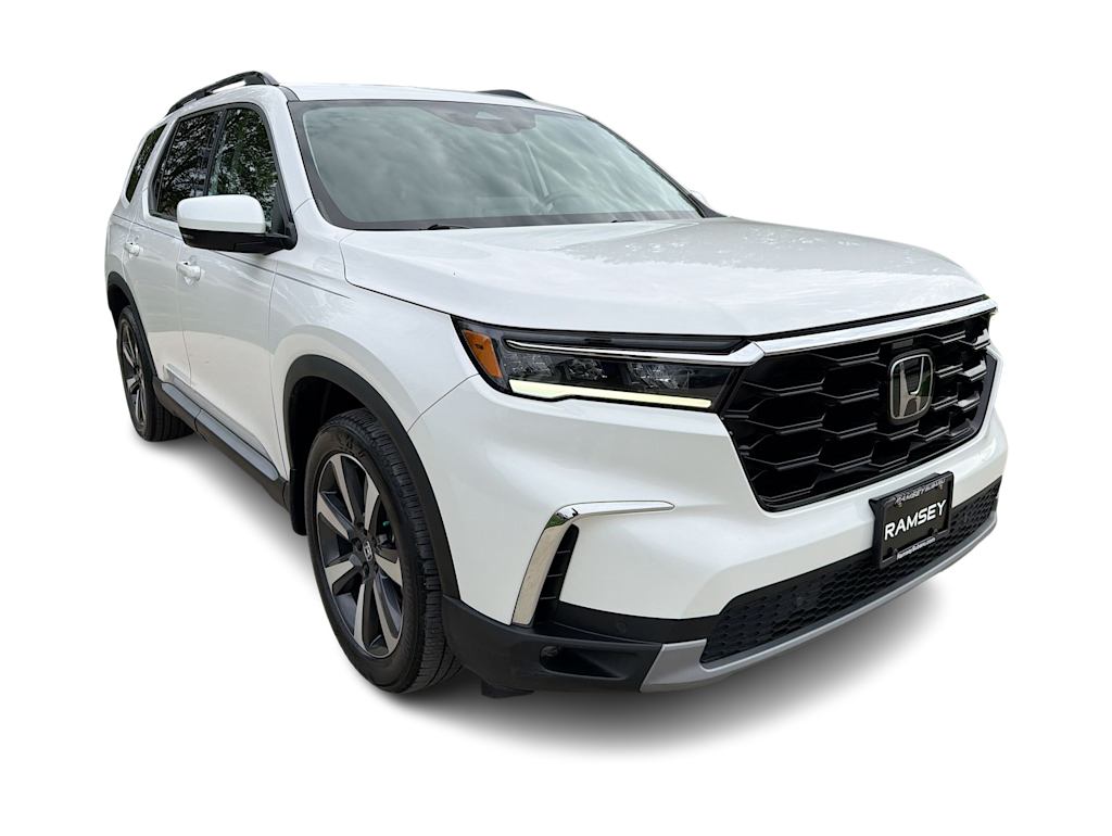 Thumbnail: 2023 Honda Pilot - 22
