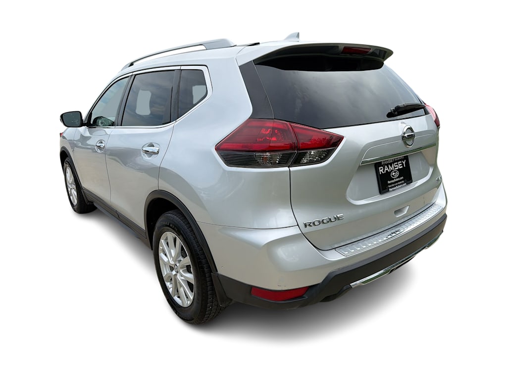 Thumbnail: 2018 Nissan Rogue - 4