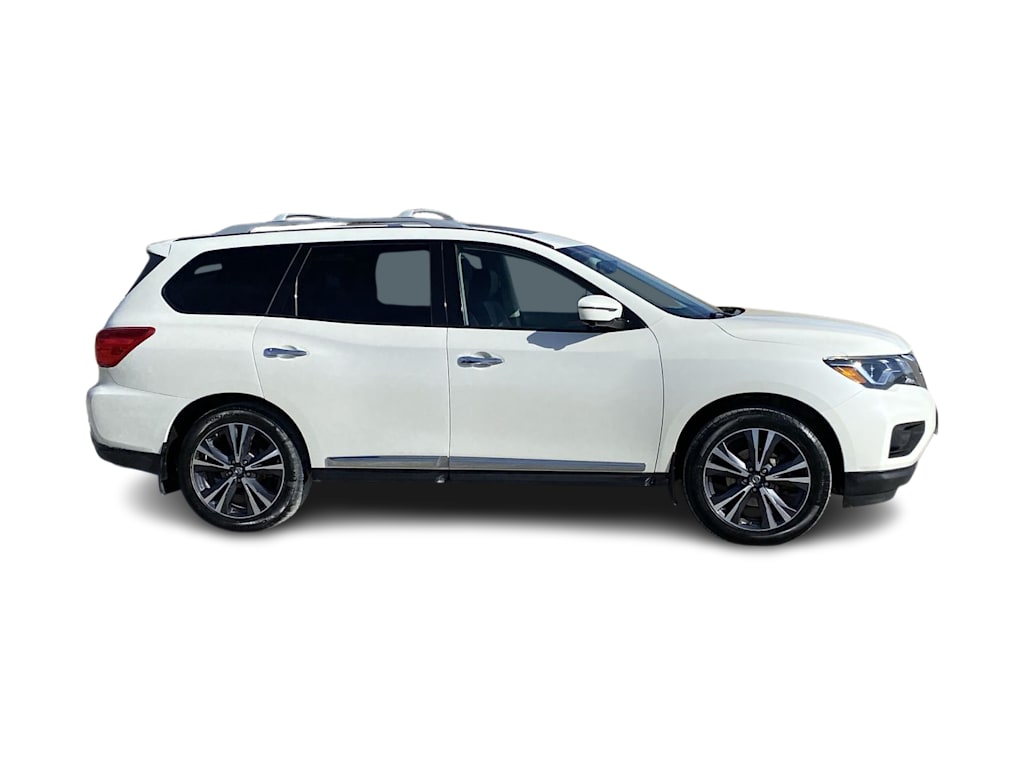 2017 Nissan Pathfinder Platinum 22