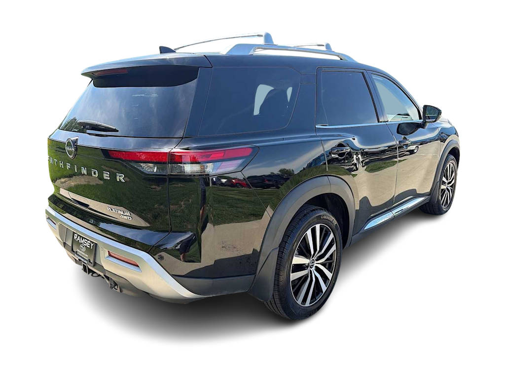 Thumbnail: 2023 Nissan Pathfinder - 20
