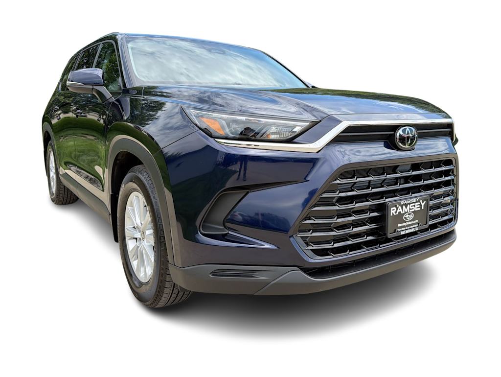 Thumbnail: 2026 Toyota Grand Highlander - 21