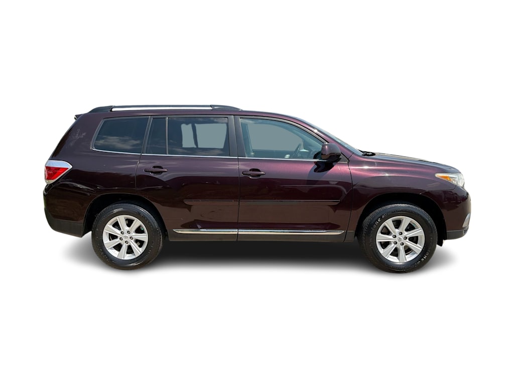 Thumbnail: 2011 Toyota Highlander - 21