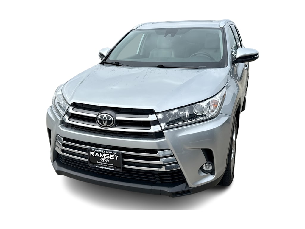 Thumbnail: 2019 Toyota Highlander - 5