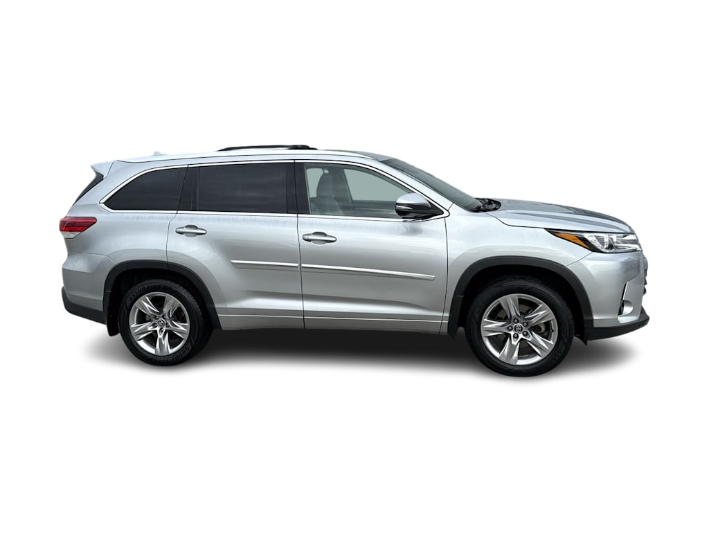 Thumbnail: 2019 Toyota Highlander - 20