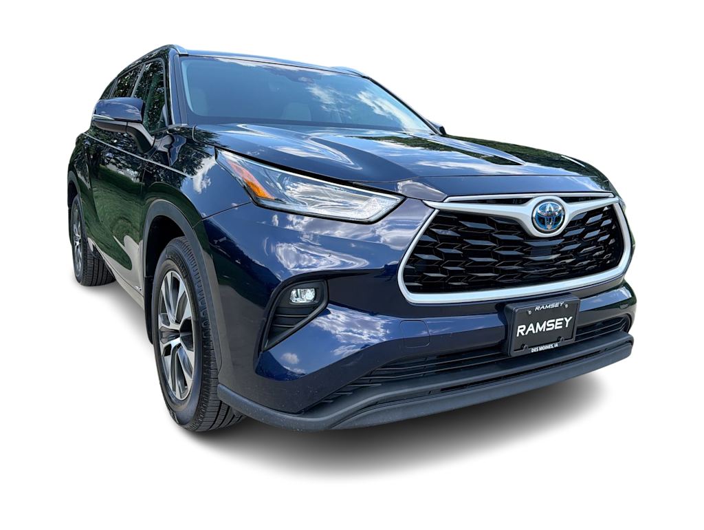 Thumbnail: 2021 Toyota Highlander - 21