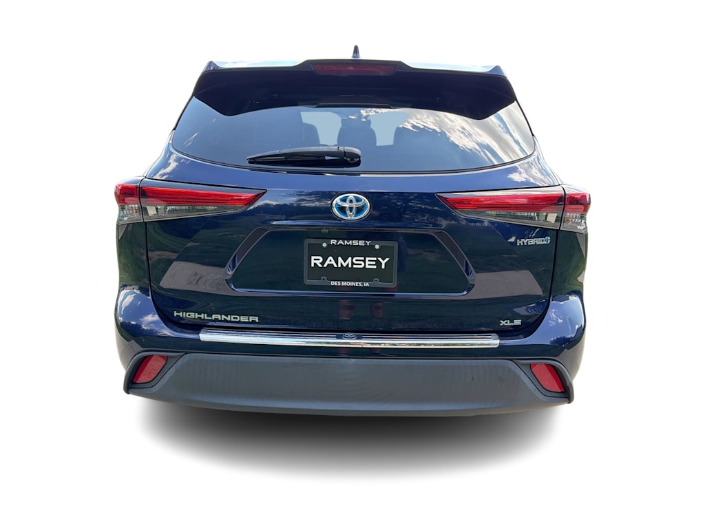 Thumbnail: 2021 Toyota Highlander - 4
