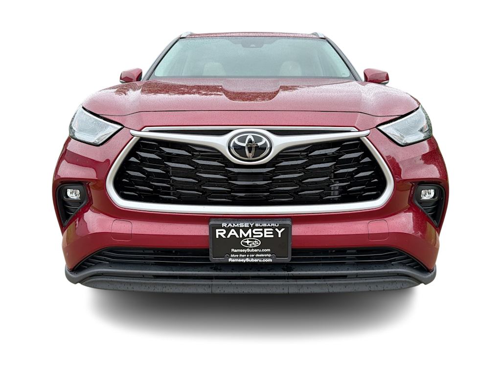Thumbnail: 2022 Toyota Highlander - 6