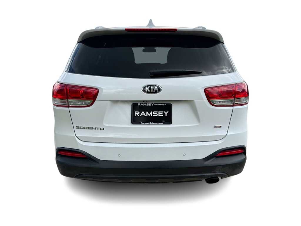 Thumbnail: 2016 Kia Sorento - 4