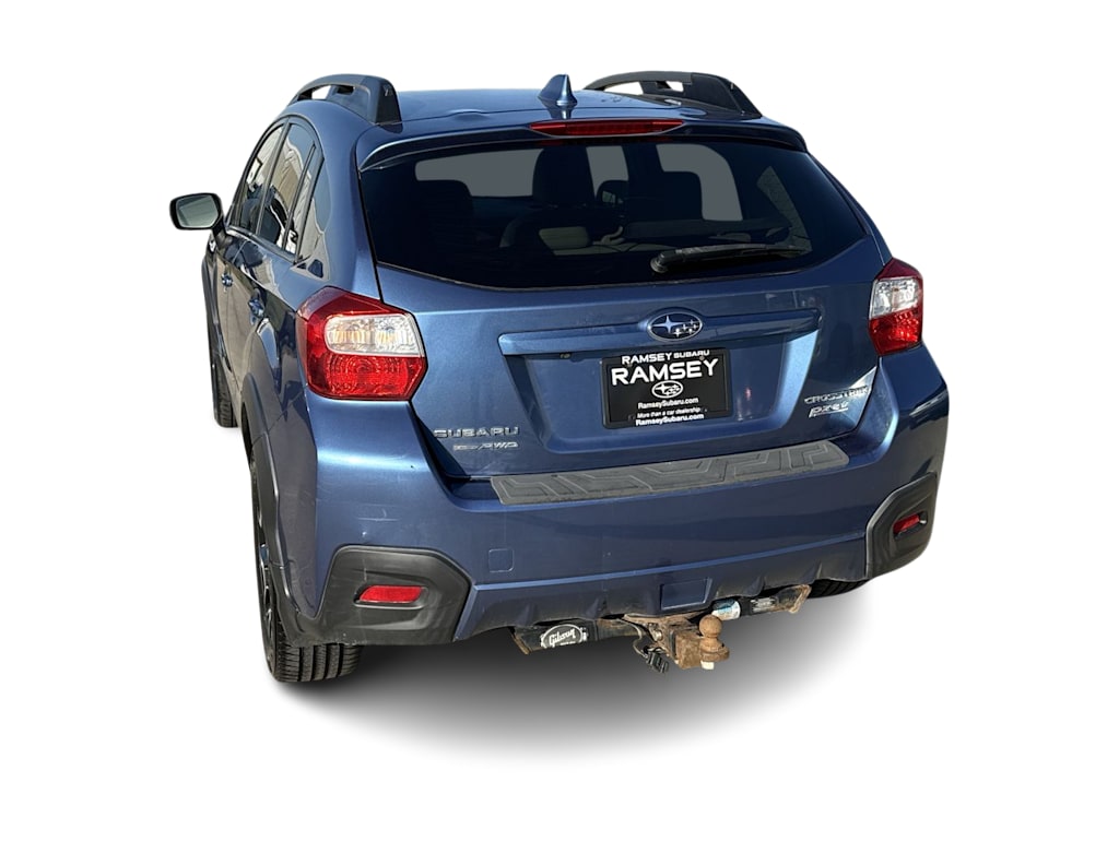 Thumbnail: 2017 Subaru Crosstrek - 3