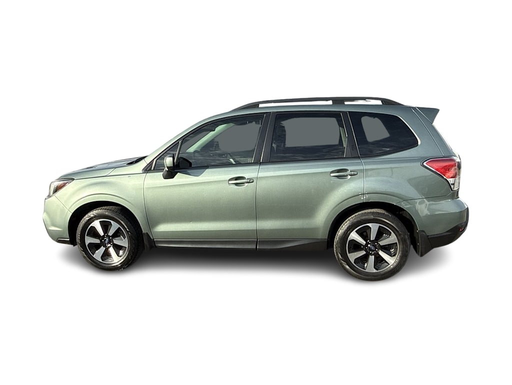 Thumbnail: 2017 Subaru Forester - 3