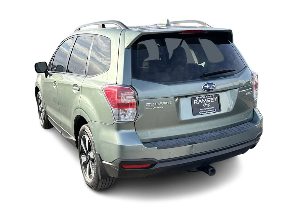 Thumbnail: 2017 Subaru Forester - 4