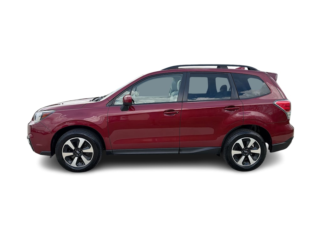 Thumbnail: 2017 Subaru Forester - 3