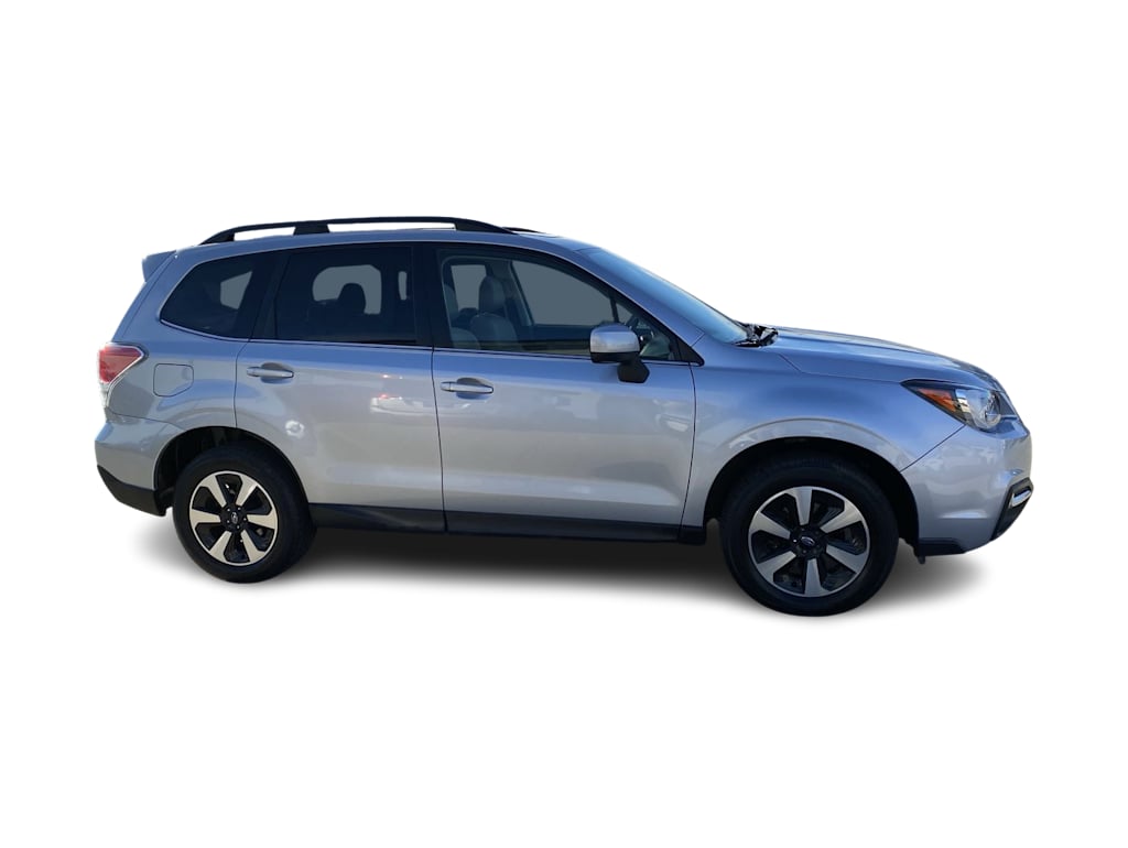 Thumbnail: 2017 Subaru Forester - 21