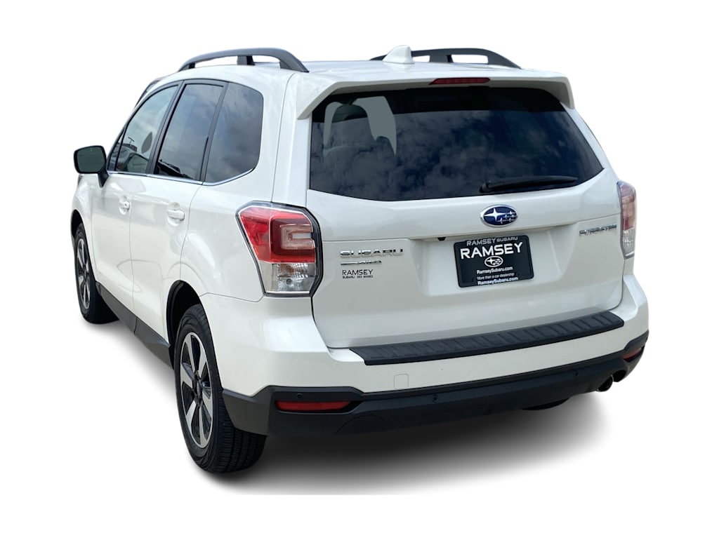 Thumbnail: 2018 Subaru Forester - 3