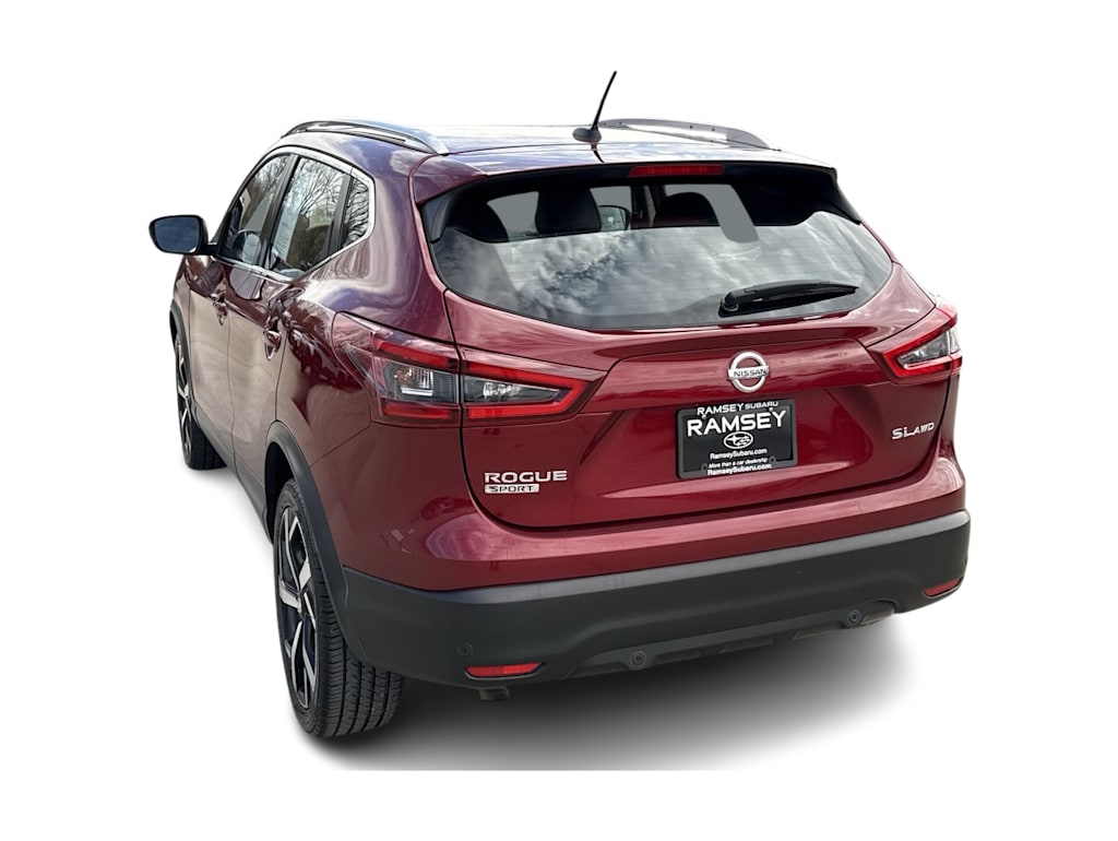 Thumbnail: 2020 Nissan Rogue Sport - 3