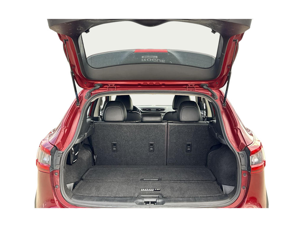 Thumbnail: 2020 Nissan Rogue Sport - 16