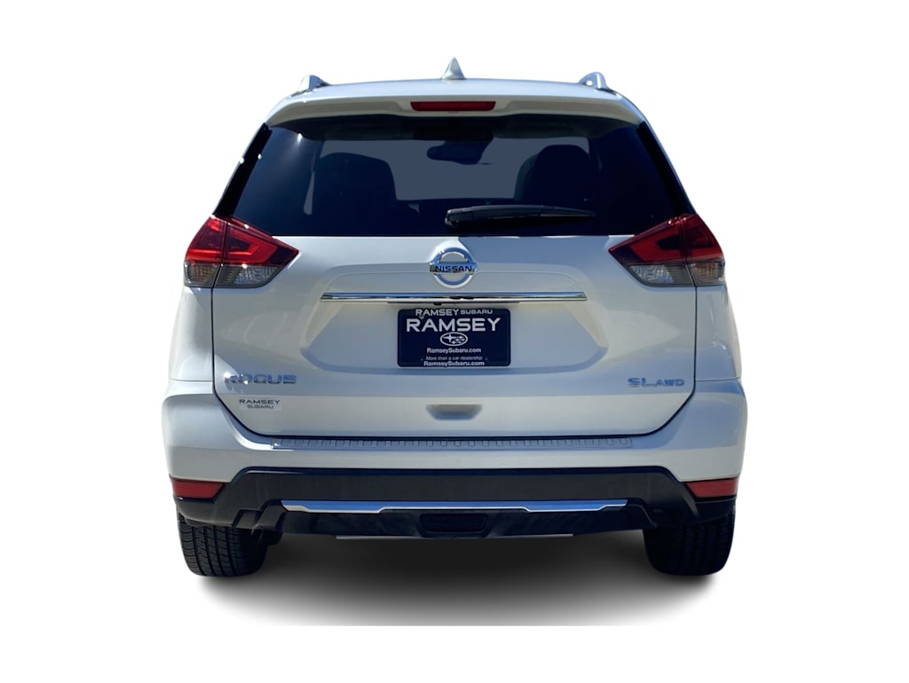 2018 Nissan Rogue SL 4
