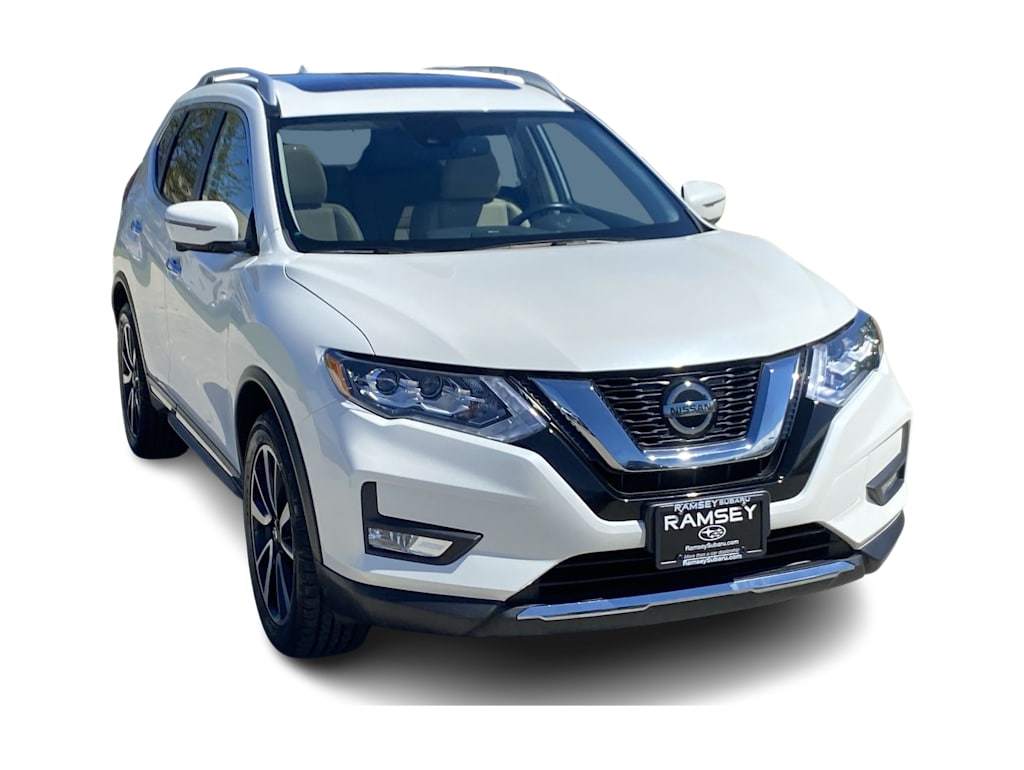2018 Nissan Rogue SL 22