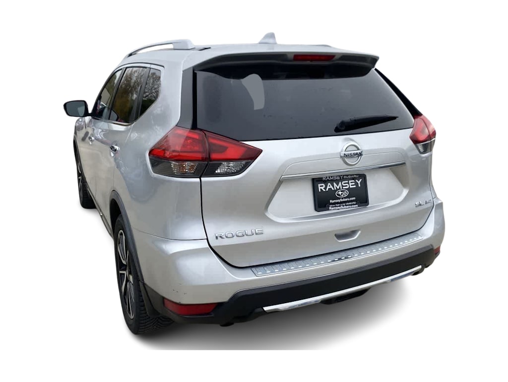 Thumbnail: 2017 Nissan Rogue - 4