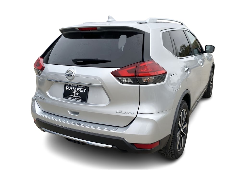 Thumbnail: 2017 Nissan Rogue - 20