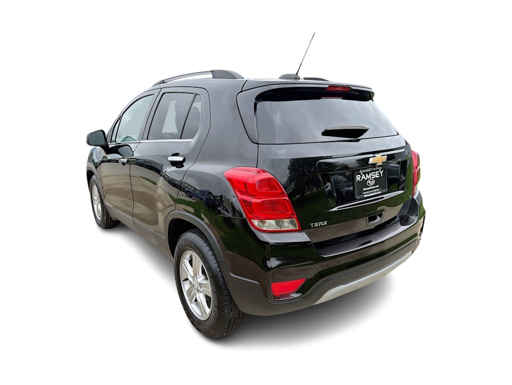 Thumbnail: 2019 Chevrolet Trax - 3