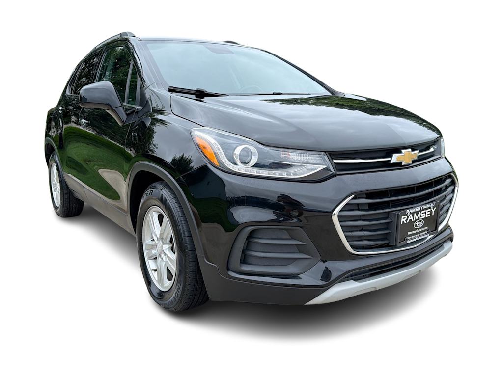Thumbnail: 2019 Chevrolet Trax - 21
