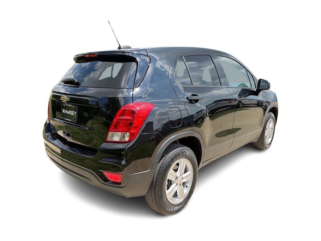 Thumbnail: 2020 Chevrolet Trax - 18