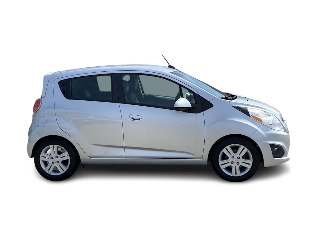 2015 Chevrolet Spark LT 21
