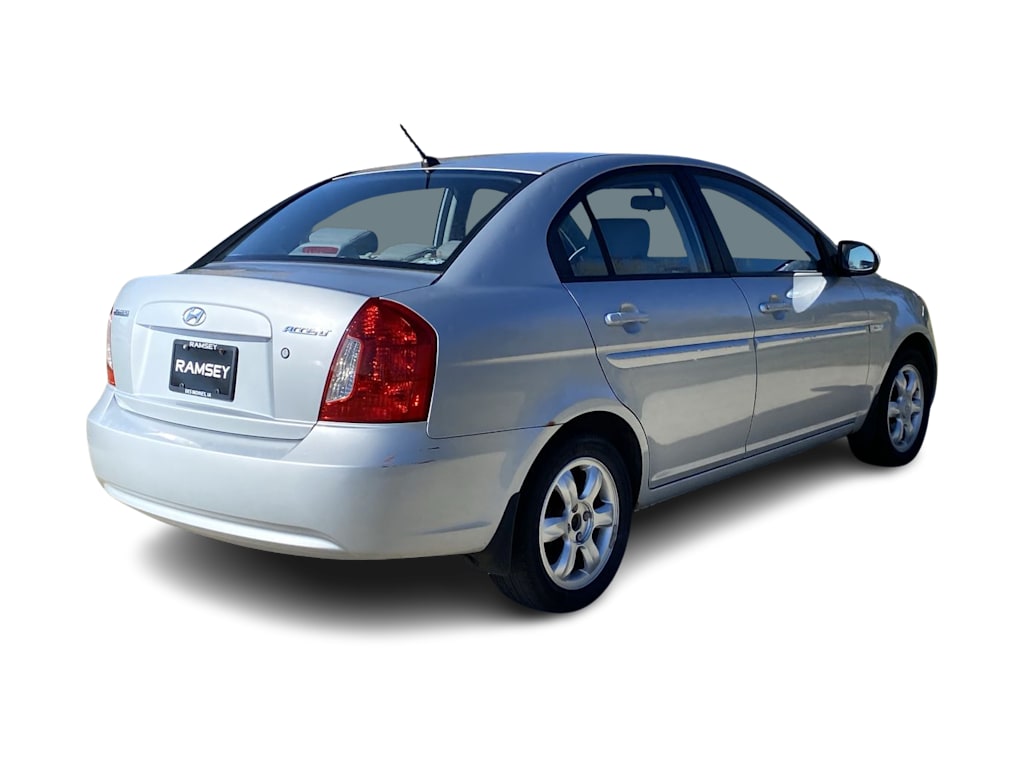 2007 Hyundai Accent GLS 17