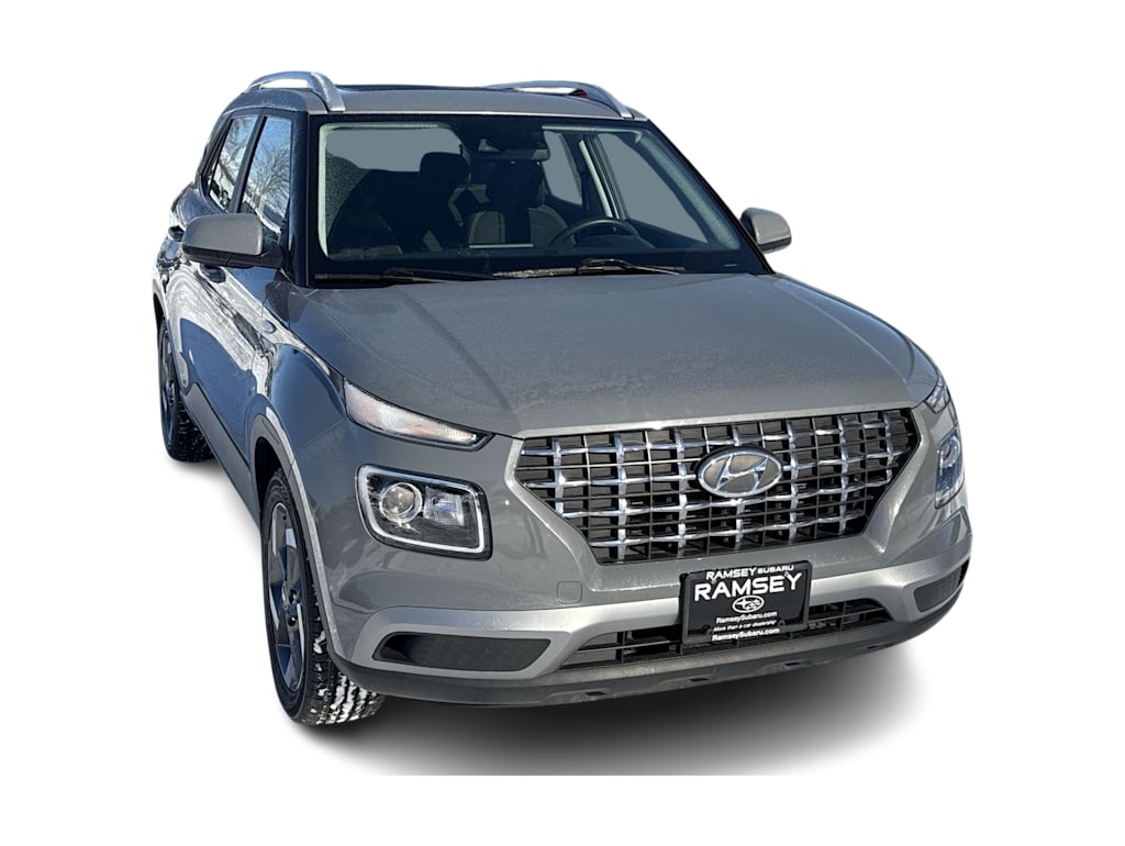 Thumbnail: 2022 Hyundai Venue - 23