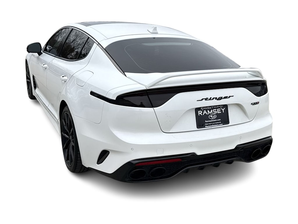 Thumbnail: 2022 Kia Stinger - 3