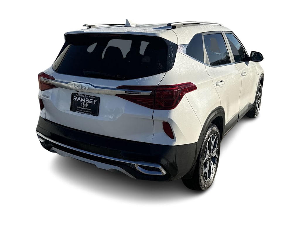 Thumbnail: 2023 Kia Seltos - 19