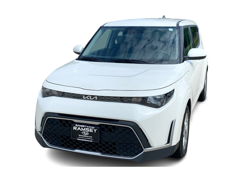 Thumbnail: 2023 Kia Soul - 4
