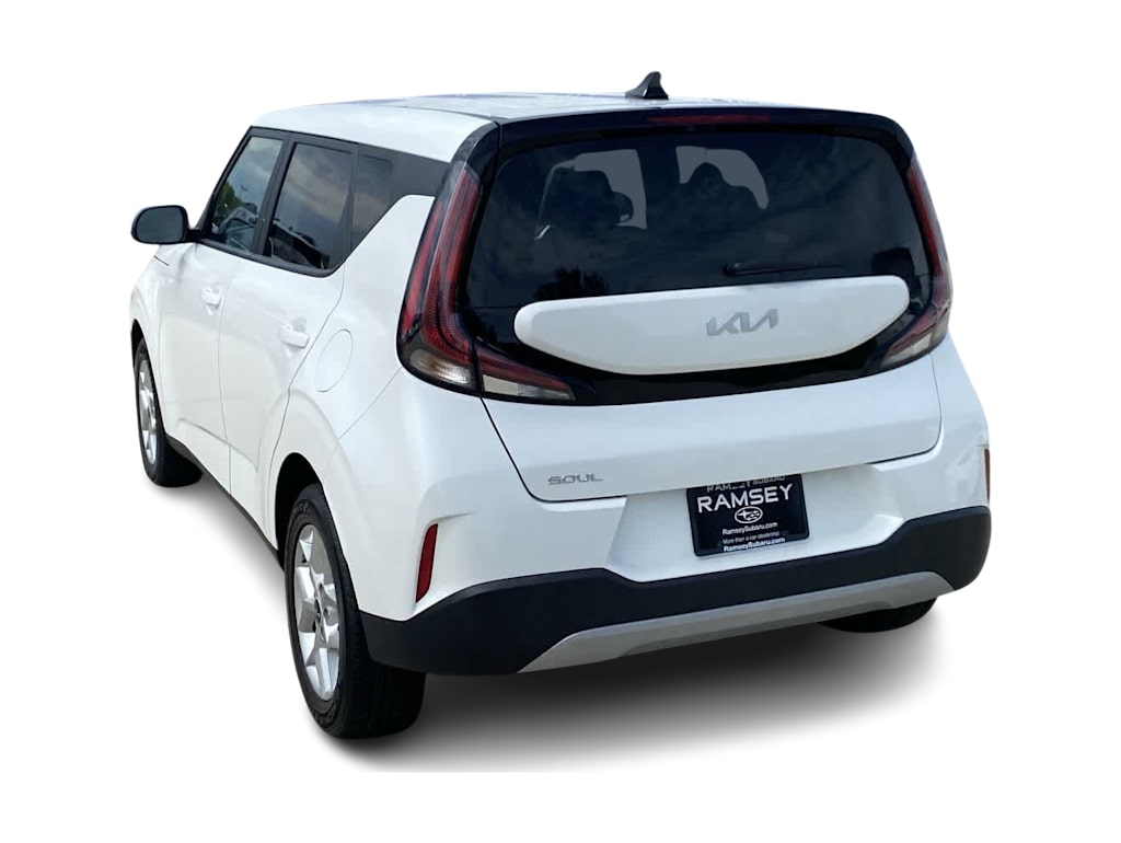 Thumbnail: 2023 Kia Soul - 3