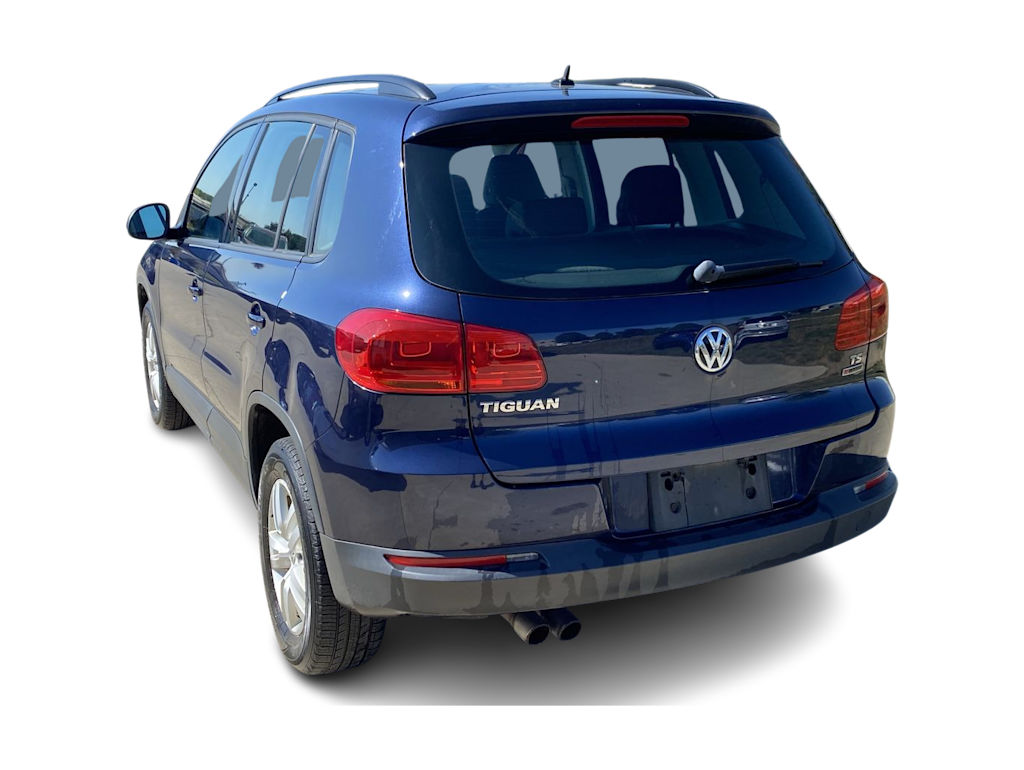 Thumbnail: 2016 Volkswagen Tiguan - 3