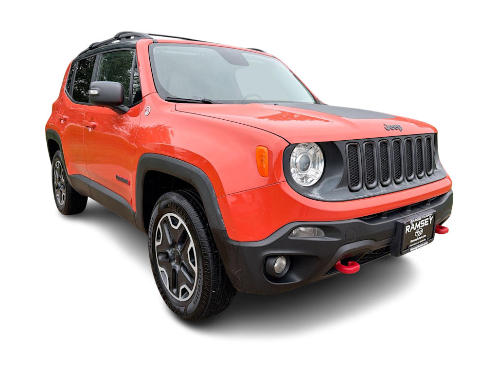 Thumbnail: 2017 Jeep Renegade - 23