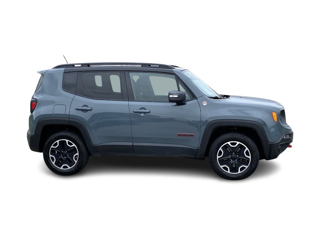 2016 Jeep Renegade Trailhawk 21